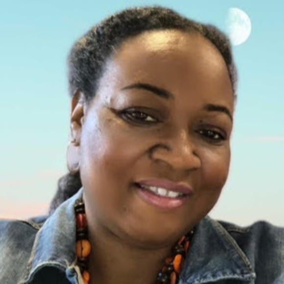 Meet your Posher, Tracy - Picture 1 of 1